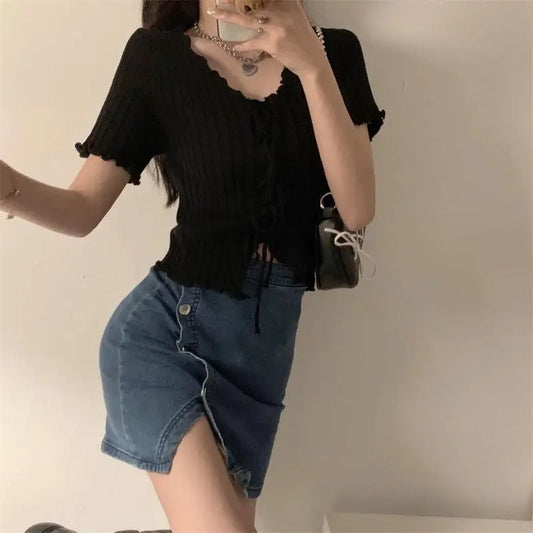 Versatile Ribbed V-Neck Knitted Crop T-Shirt