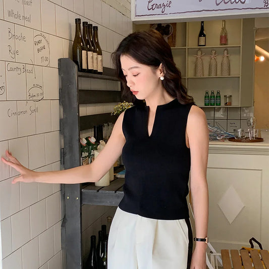 Breathable Sleeveless Knit V-Neck Tank