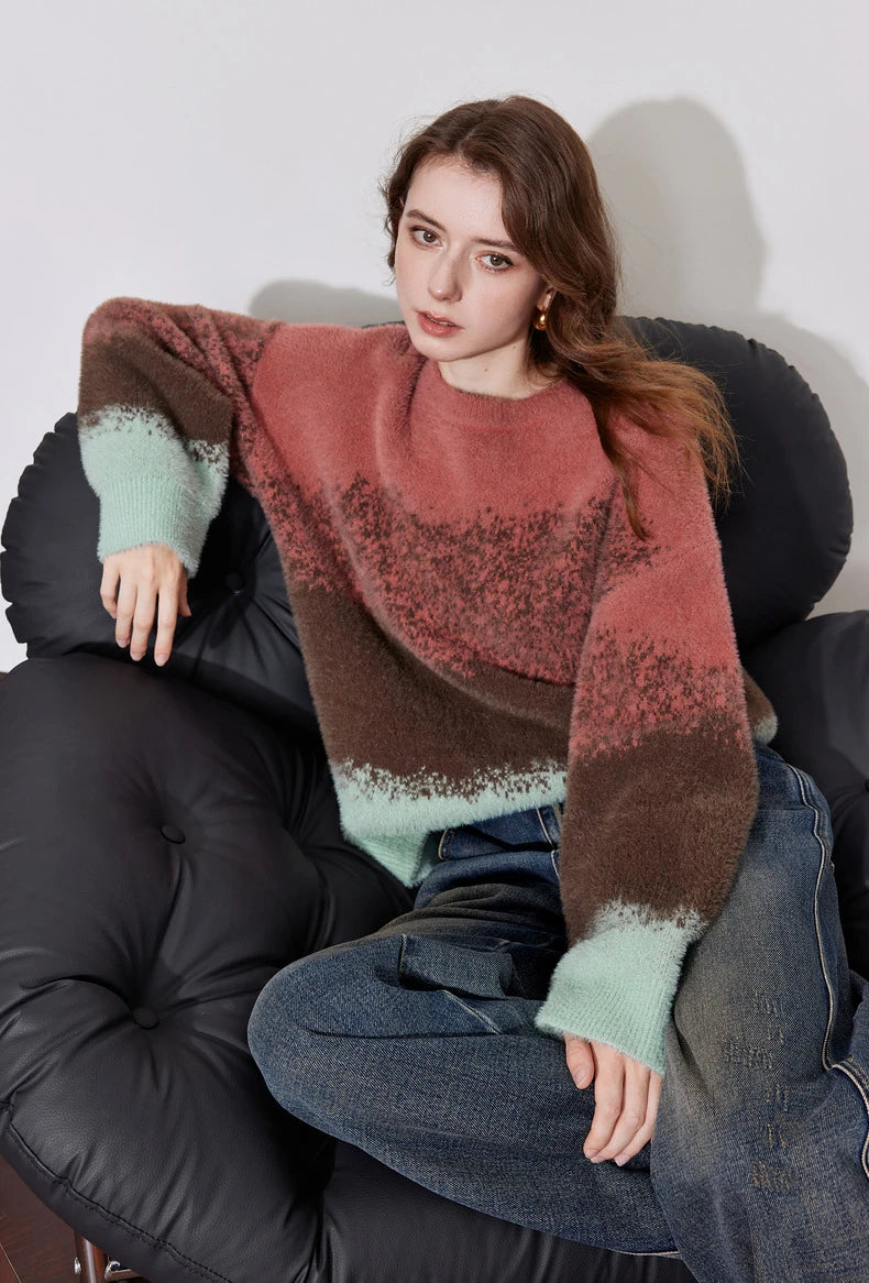 Gradient Round Neck Woolen Knitted Sweater