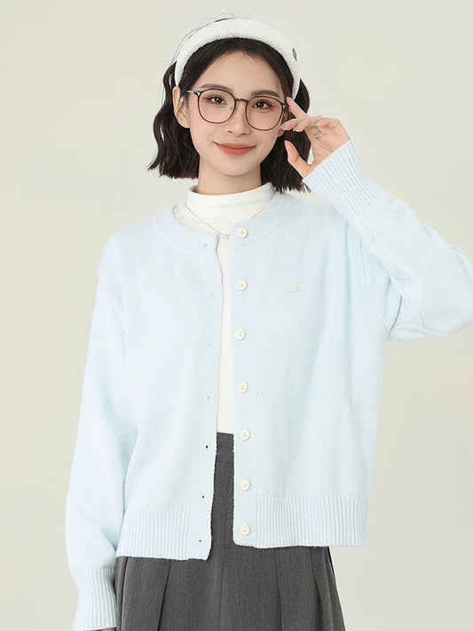 Gentle Style Knitted O Neck Sweater
