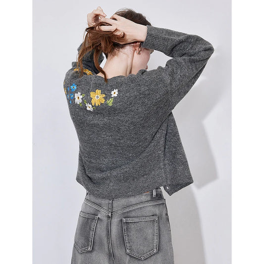 Floral Embroidered Round Neck Knit Cardigan