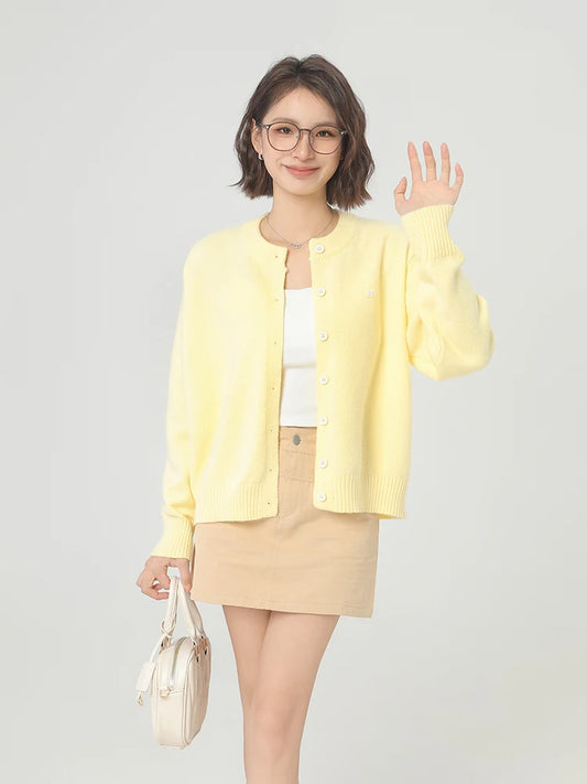 Gentle Style Knitted O Neck Sweater