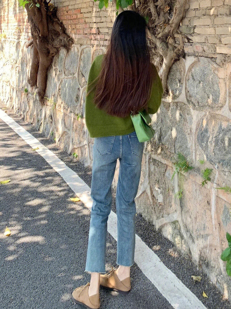 Green V-Neck Knitted Cardigan Sweater