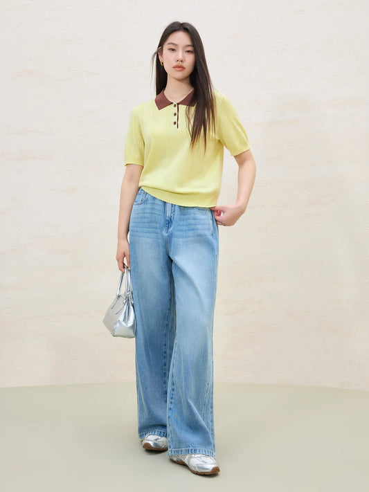 Sleeveless V-neck T-shirt