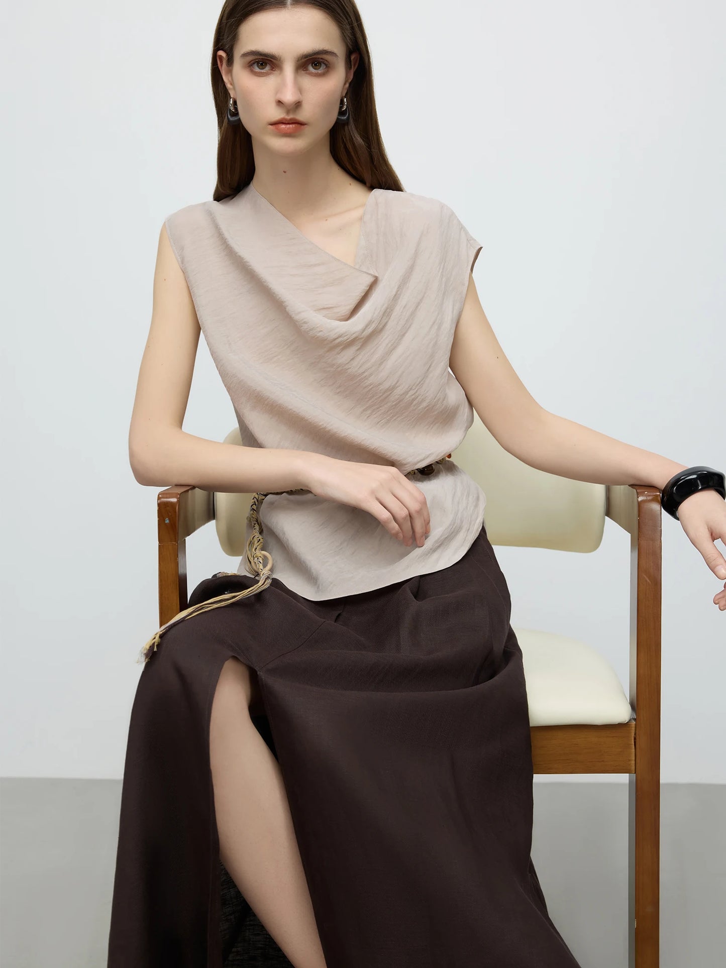 Luxury Draped Collar Sleeveless Set Shirt
