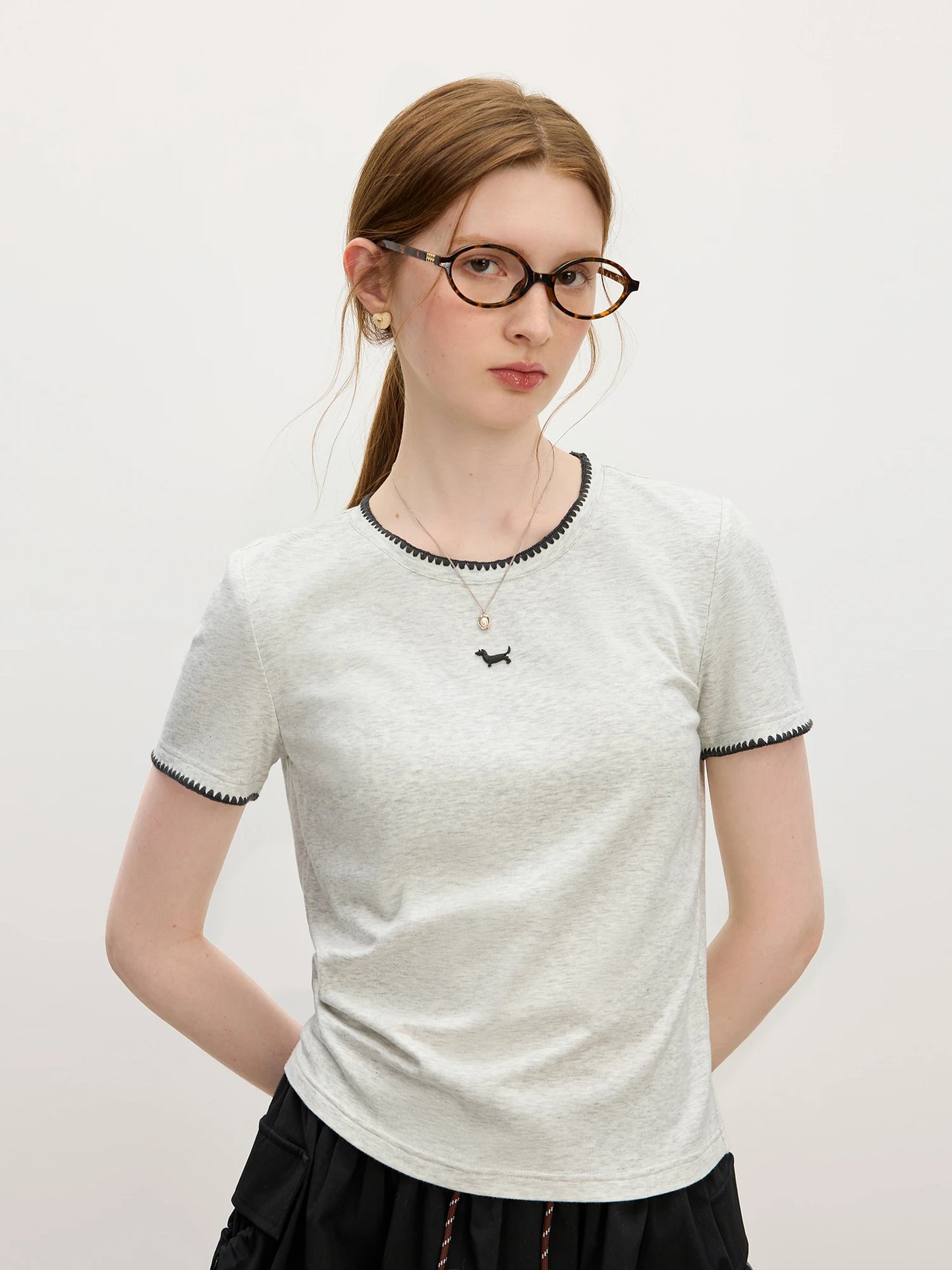Embroidered Puppy Contrast Color Short T-Shirt