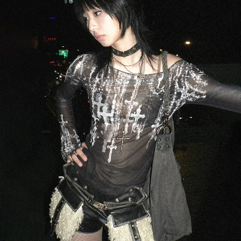 Grunge Aesthetic Mesh Tattoo Print T-Shirt