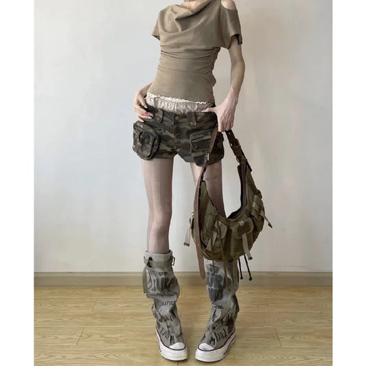 Vintage High Waisted Camo Cargo Short