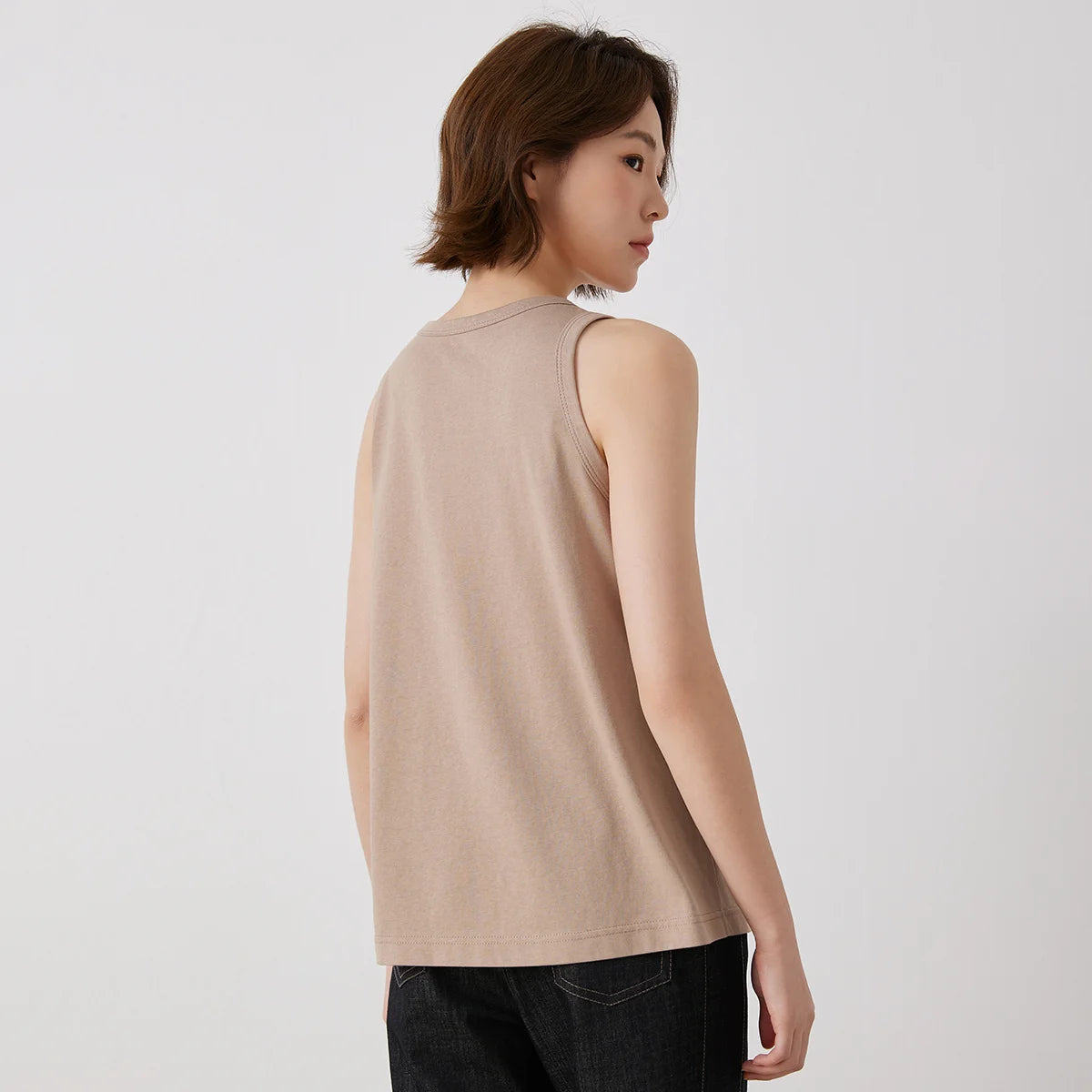 Women's tank top with chest pocket