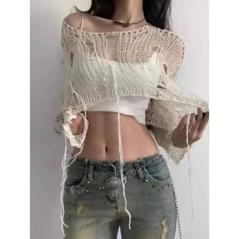 Stylish White Grunge Knit Crop