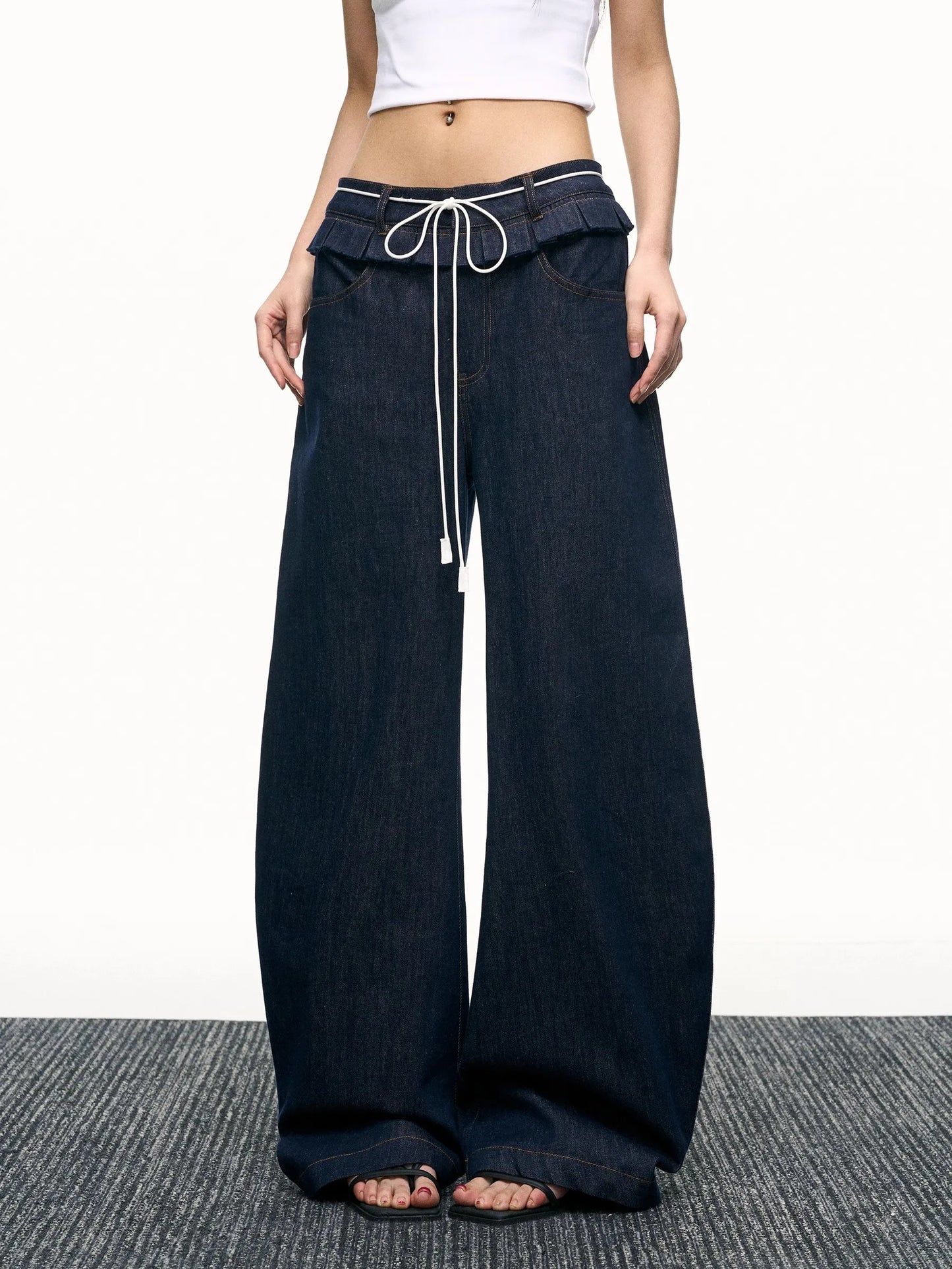 Retro Wide Leg High Waisted Jeans