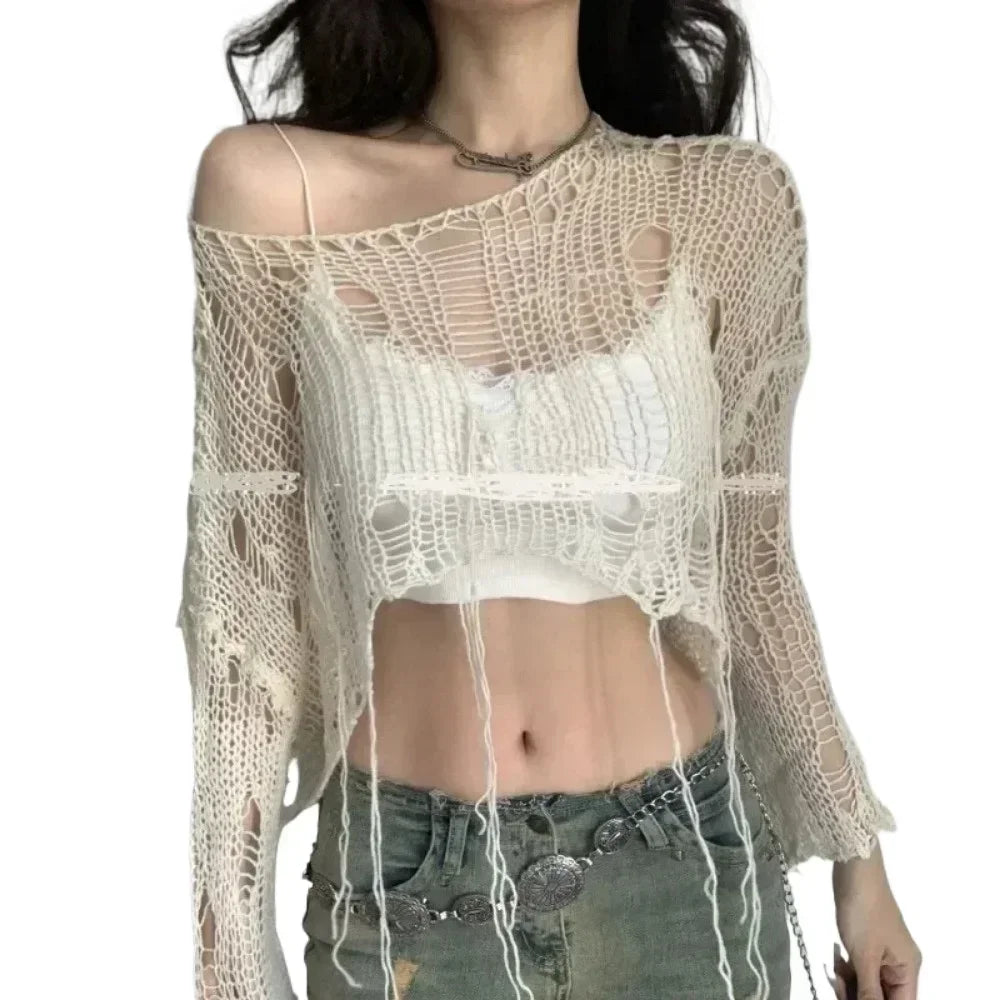 Stylish White Grunge Knit Crop