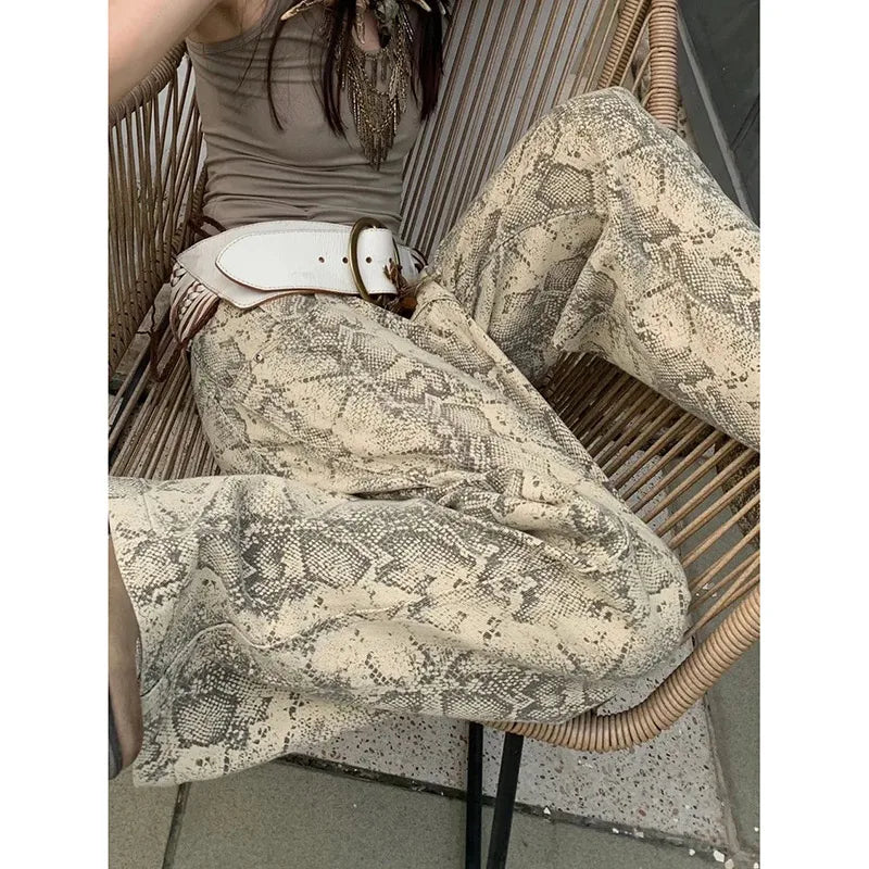 Retro High Waist Loose Fit Jeans